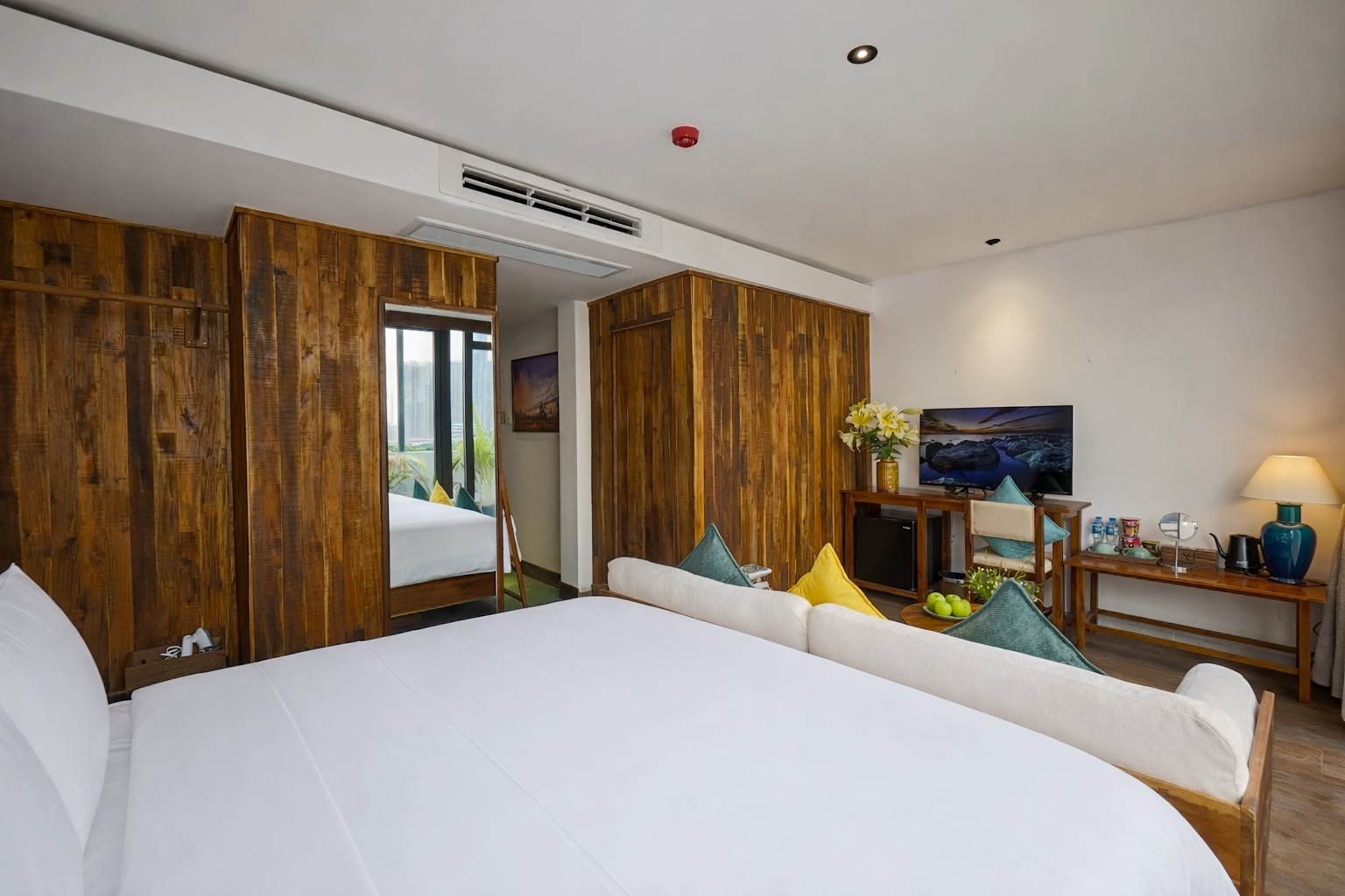 The Urban Balcony Room