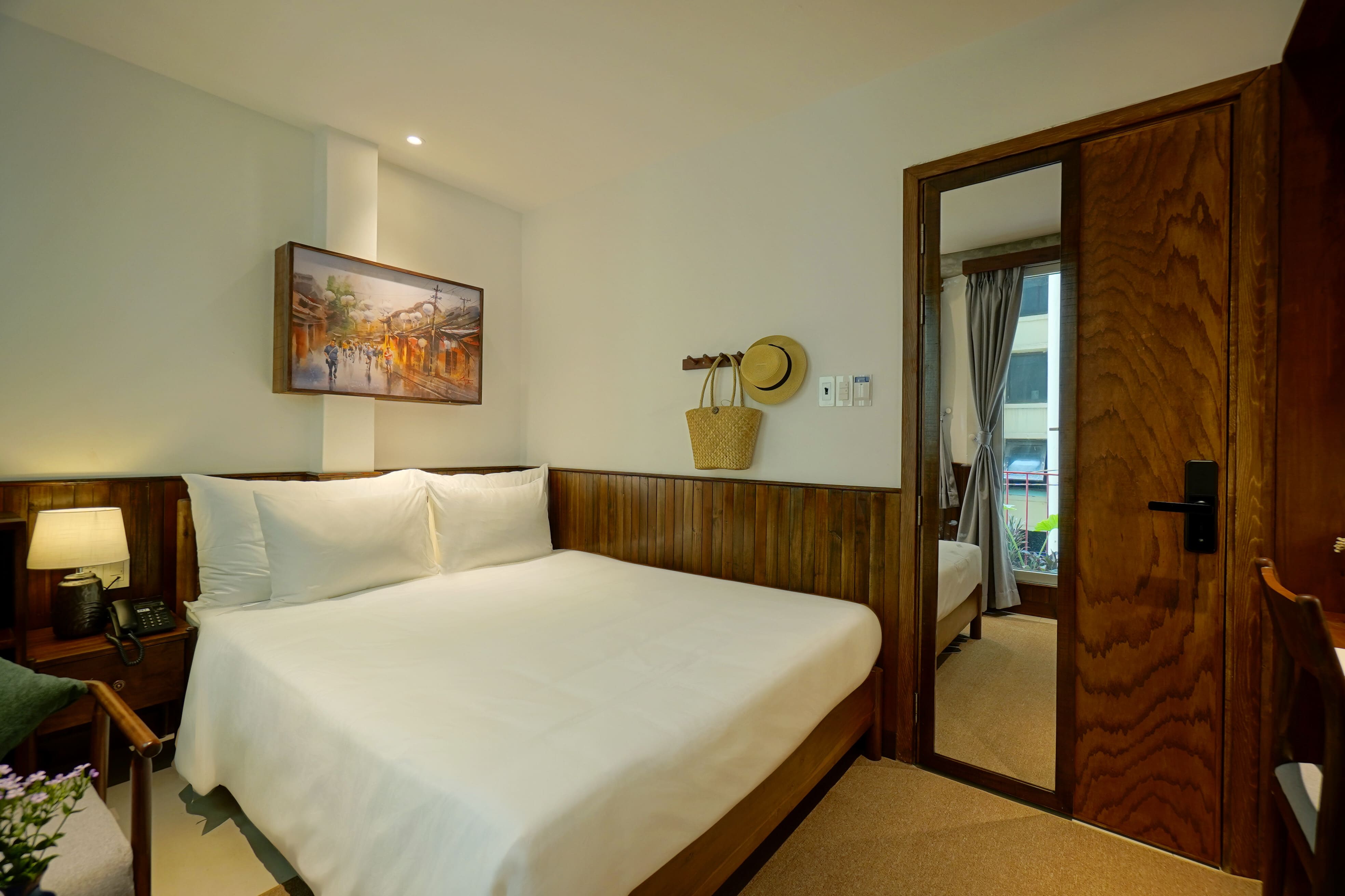 Superior Double Room Street View