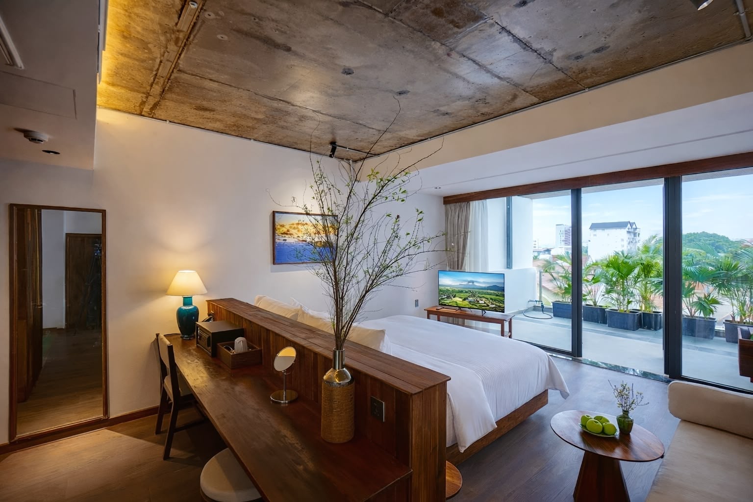 The Skyline Premier Loft