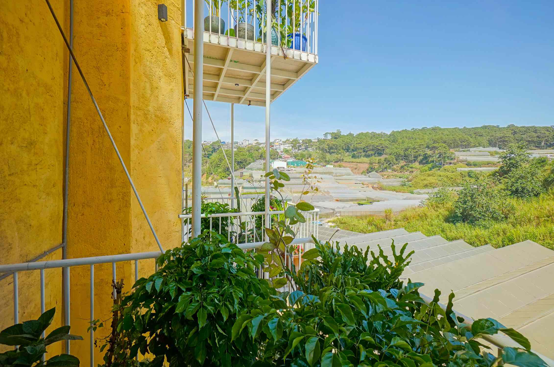 Deluxe King Room Valley View