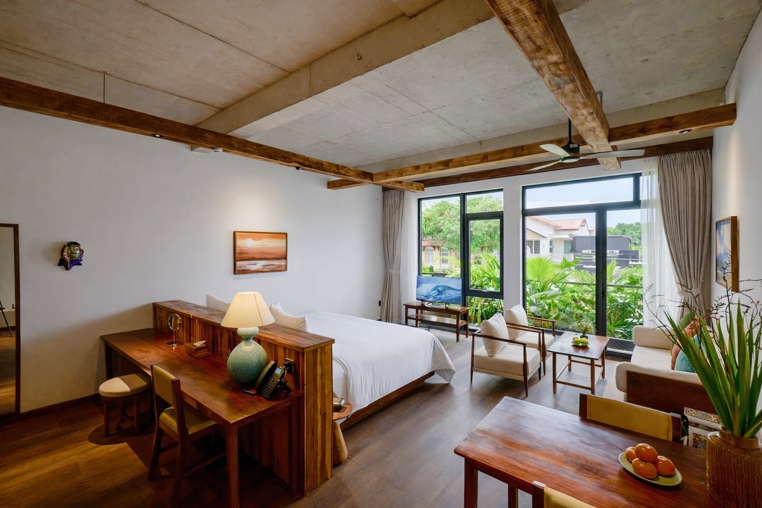 The Skyline Executive Loft