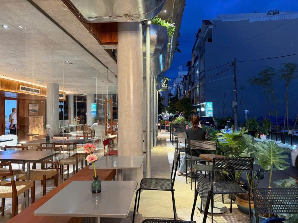 Nexus House An Thượng – Boutique Hotel Near My Khe Beach