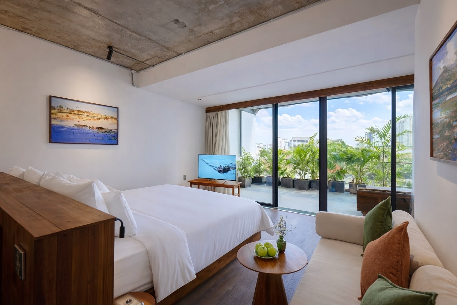 The Skyline Premier Loft